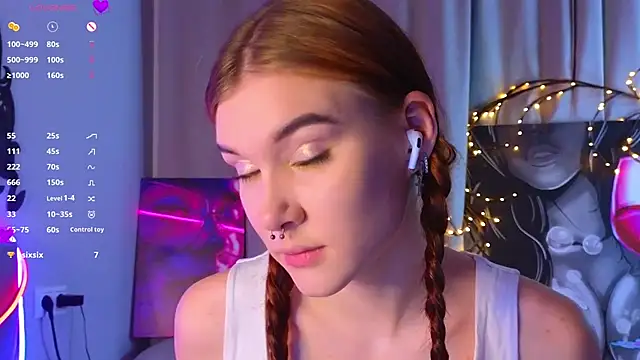 Snapshot of JenniferSullivan chatting on February 18, 2026, 11:23 pm JenniferSullivan online show from February 18, 2026, 11:23 pm