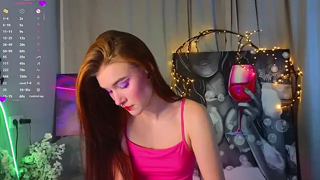 Snapshot of JenniferSullivan chatting on February 13, 2026, 10:21 pm JenniferSullivan online show from February 13, 2026, 10:21 pm