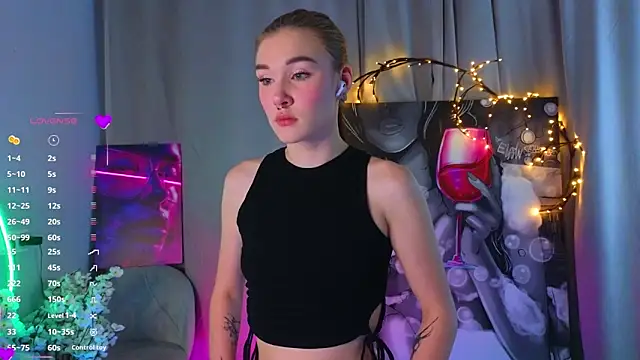 Snapshot of JenniferSullivan chatting on February 12, 2026, 10:53 pm JenniferSullivan online show from February 12, 2026, 10:53 pm