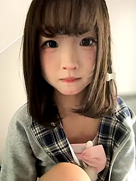 lelebaybay888 online show from October 21, 2025, 3:55 pm