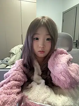 lelebaybay888 online show from February 4, 2026, 3:18 pm