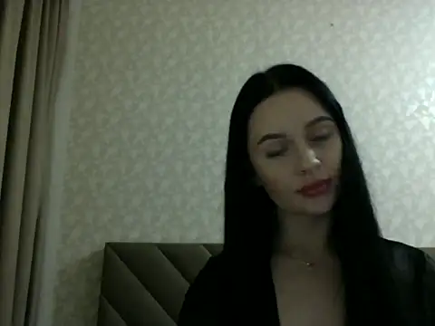 Snapshot of Lulii24 chatting on October 1, 2025, 11:30 pm Lulii24 online show from October 1, 2025, 11:30 pm