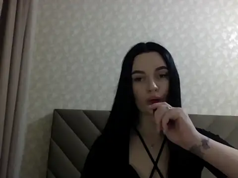 Snapshot of Lulii24 chatting on September 14, 2025, 10:43 pm Lulii24 online show from September 14, 2025, 10:43 pm