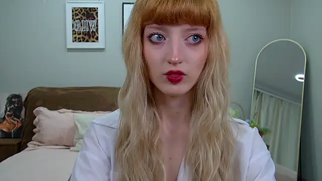 MistyMarlo online show from April 16, 2026, 6:25 am