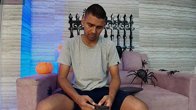 magnus serket online show from October 22, 2025, 11:42 am