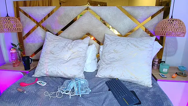 Scarlett Vegaa online show from November 19, 2025, 12:27 pm