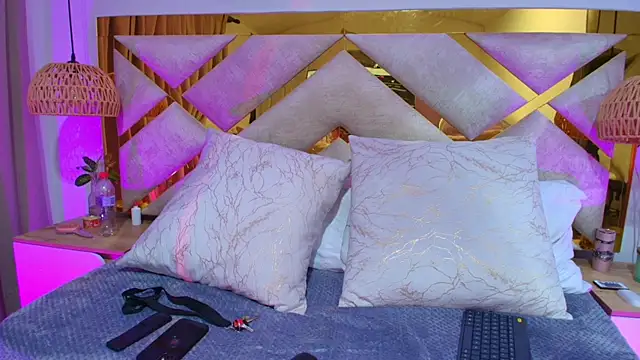 Scarlett Vegaa online show from November 11, 2025, 12:00 pm