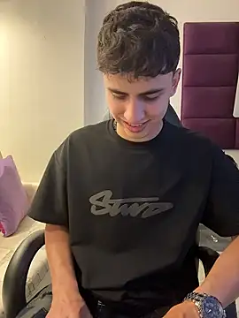 Snapshot of AdrianRinaldi chatting on January 17, 2026, 8:12 pm AdrianRinaldi online show from January 17, 2026, 8:12 pm