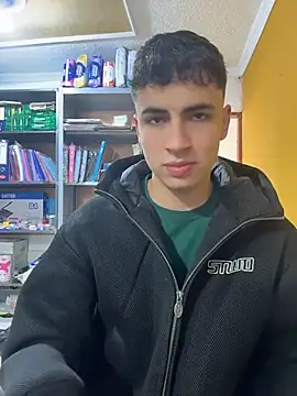 AdrianRinaldi online show from May 28, 2026, 1:50 pm