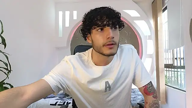 Rafael Mendezz online show from October 26, 2025, 8:53 pm