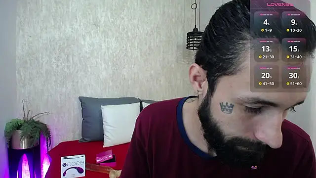 Snapshot of Hisoka_011 chatting on March 18, 2026, 7:37 pm Hisoka 011 online show from March 18, 2026, 7:37 pm