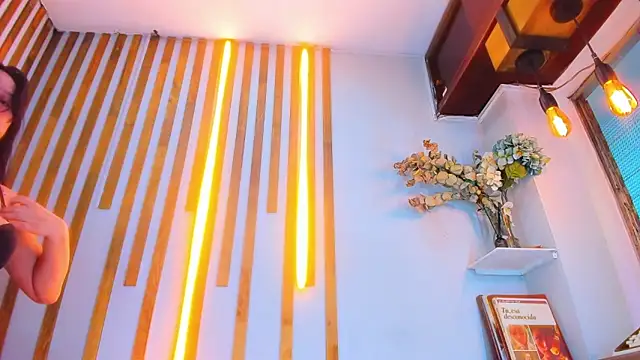 Jennifer Vega1 online show from November 6, 2025, 9:30 pm