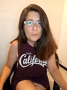 Snapshot of Merida2276 chatting on November 23, 2025, 11:26 pm Merida2276 online show from November 23, 2025, 11:26 pm