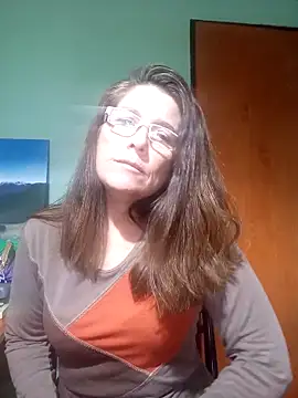 Snapshot of Merida2276 chatting on October 27, 2025, 4:19 pm Merida2276 online show from October 27, 2025, 4:19 pm