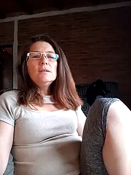 Snapshot of Merida2276 chatting on October 17, 2025, 3:14 pm Merida2276 online show from October 17, 2025, 3:14 pm