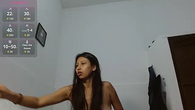 Snapshot of CanelaDeluxe chatting on November 5, 2025, 6:11 pm CanelaDeluxe online show from November 5, 2025, 6:11 pm