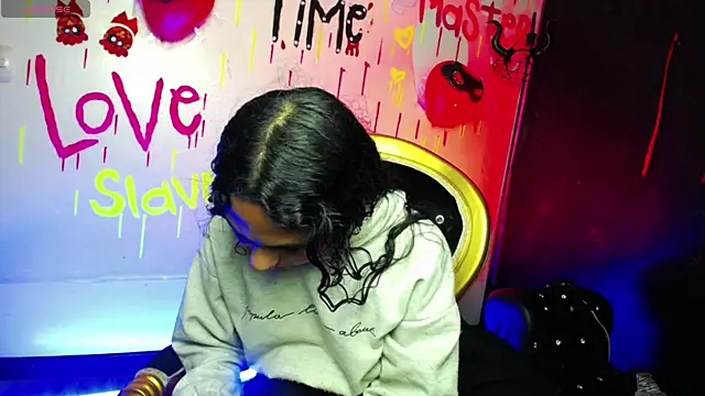 Sweettpleasure online show from October 22, 2025, 2:16 pm