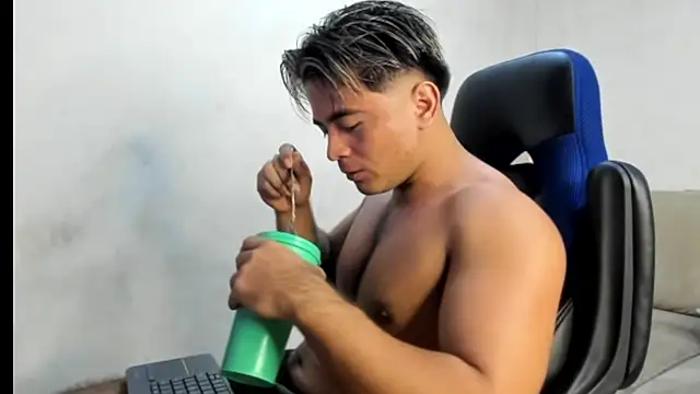 Snapshot of Bellion_grant chatting on October 23, 2025, 12:20 am Bellion grant online show from October 23, 2025, 12:20 am