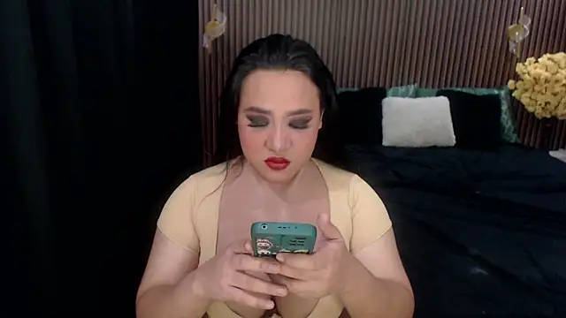 Snapshot of Hotcum_ella chatting on September 8, 2025, 11:48 pm Hotcum ella online show from September 8, 2025, 11:48 pm