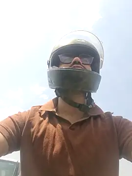 Snapshot of YoursThickDick chatting on April 4, 2026, 6:42 am YoursThickDick online show from April 4, 2026, 6:42 am