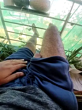 Snapshot of YoursThickDick chatting on March 31, 2026, 4:14 am YoursThickDick online show from March 31, 2026, 4:14 am