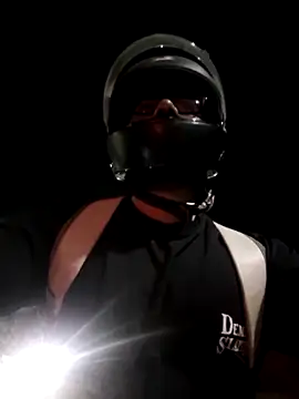 Snapshot of YoursThickDick chatting on March 17, 2026, 4:32 pm YoursThickDick online show from March 17, 2026, 4:32 pm