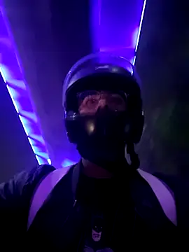 Snapshot of YoursThickDick chatting on October 30, 2025, 4:04 pm YoursThickDick online show from October 30, 2025, 4:04 pm