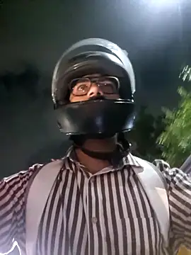 Snapshot of YoursThickDick chatting on September 18, 2025, 4:10 pm YoursThickDick online show from September 18, 2025, 4:10 pm