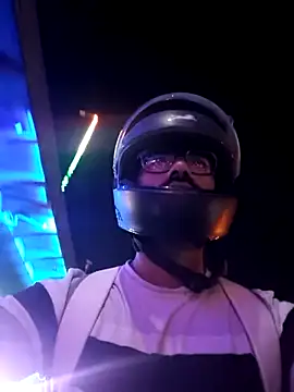 Snapshot of YoursThickDick chatting on September 24, 2025, 4:02 pm YoursThickDick online show from September 24, 2025, 4:02 pm