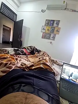 Snapshot of YoursThickDick chatting on October 11, 2025, 4:46 am YoursThickDick online show from October 11, 2025, 4:46 am