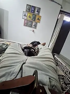 Snapshot of YoursThickDick chatting on October 9, 2025, 3:07 am YoursThickDick online show from October 9, 2025, 3:07 am