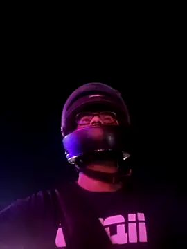 Snapshot of YoursThickDick chatting on October 1, 2025, 4:22 pm YoursThickDick online show from October 1, 2025, 4:22 pm