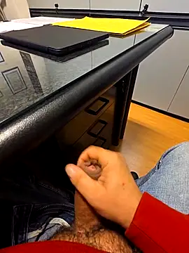 sonic197501 online show from November 10, 2025, 8:30 am