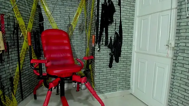 ariel bdsm online show from May 22, 2026, 10:24 am