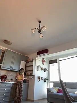 BabyAnais online show from April 8, 2026, 7:43 am