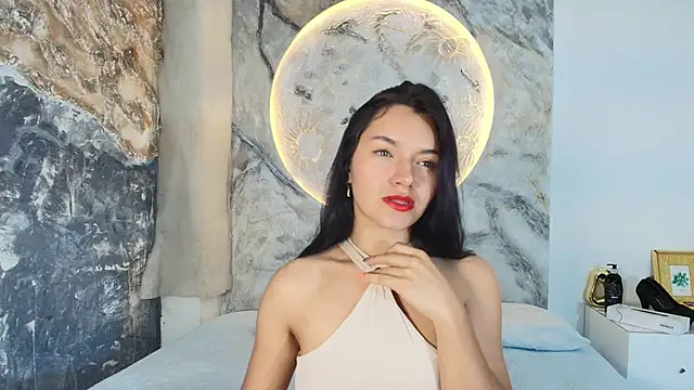 RoxanaBorns  online show from November 3, 2025, 8:12 pm