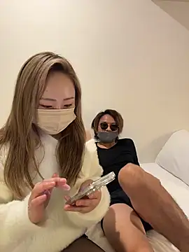 POMUPOMUPURIN2 online show from December 23, 2025, 11:09 am