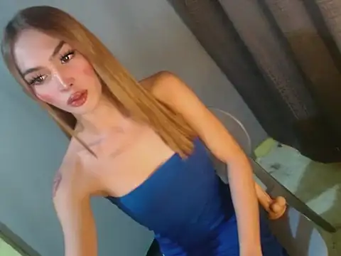 sweetfuckerbaby18 online show from February 4, 2026, 3:29 pm