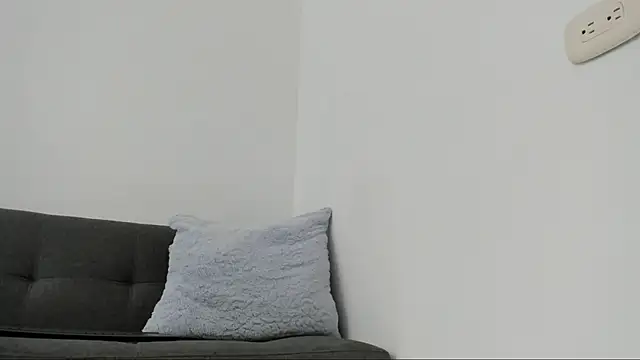 Snapshot of lara_and_danny chatting on October 30, 2025, 7:00 pm lara and danny online show from October 30, 2025, 7:00 pm