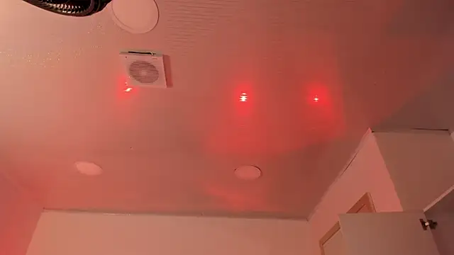 Snapshot of im_Lorena chatting on April 1, 2026, 8:17 pm im Lorena online show from April 1, 2026, 8:17 pm