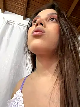 Snapshot of Harley_J_ chatting on October 3, 2025, 12:17 pm Harley J online show from October 3, 2025, 12:17 pm