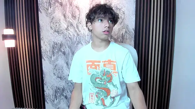 Snapshot of Honeymoon_sariel chatting on April 15, 2026, 1:26 pm Honeymoon sariel online show from April 15, 2026, 1:26 pm