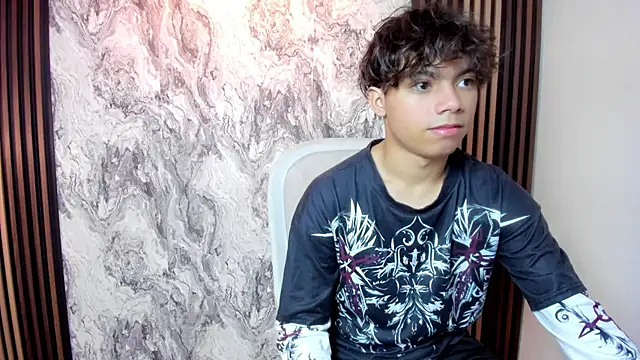 Snapshot of Honeymoon_sariel chatting on March 23, 2026, 1:33 pm Honeymoon sariel online show from March 23, 2026, 1:33 pm