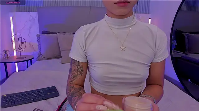 Snapshot of NaishaFord_1 chatting on September 11, 2025, 3:28 am NaishaFord 1 online show from September 11, 2025, 3:28 am