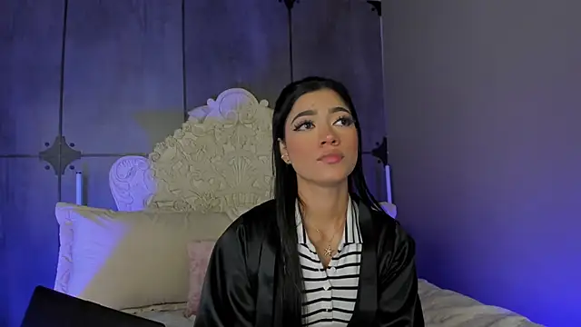 Snapshot of NaishaFord_1 chatting on October 4, 2025, 4:19 pm NaishaFord 1 online show from October 4, 2025, 4:19 pm