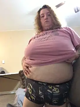 Snapshot of vanessraine chatting on April 8, 2026, 3:41 am vanessraine online show from April 8, 2026, 3:41 am