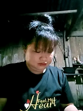 Tdtd57 online show from April 21, 2026, 9:27 am