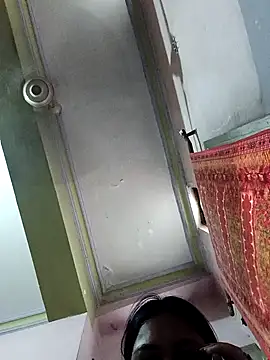 Snapshot of sanu_07 chatting on September 23, 2025, 5:03 am sanu 07 online show from September 23, 2025, 5:03 am