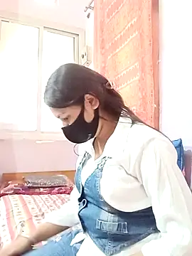 Snapshot of sanu_07 chatting on October 4, 2025, 4:58 am sanu 07 online show from October 4, 2025, 4:58 am