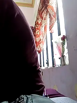 Snapshot of sanu_07 chatting on September 21, 2025, 7:57 am sanu 07 online show from September 21, 2025, 7:57 am